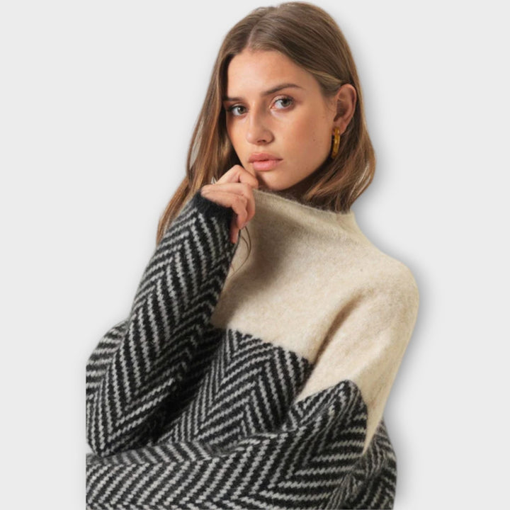 Maeve™ | Soft Cashmere Turtleneck Sweater